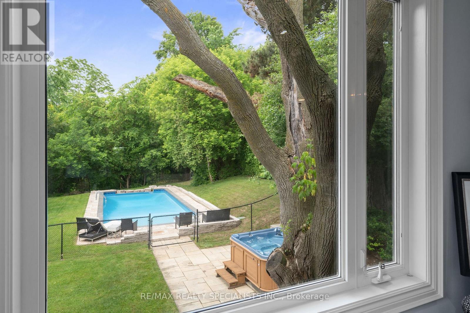 42 HEATHVIEW AVENUE - 12