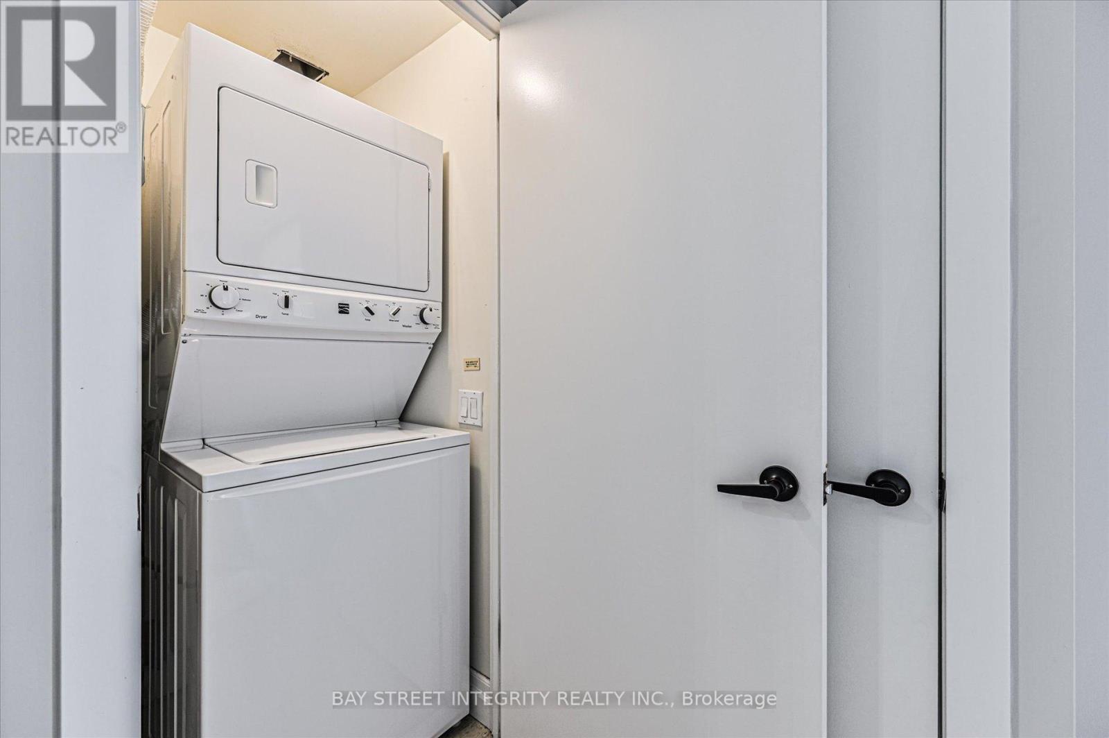 #512W 500 QUEENS QUAY W - 19