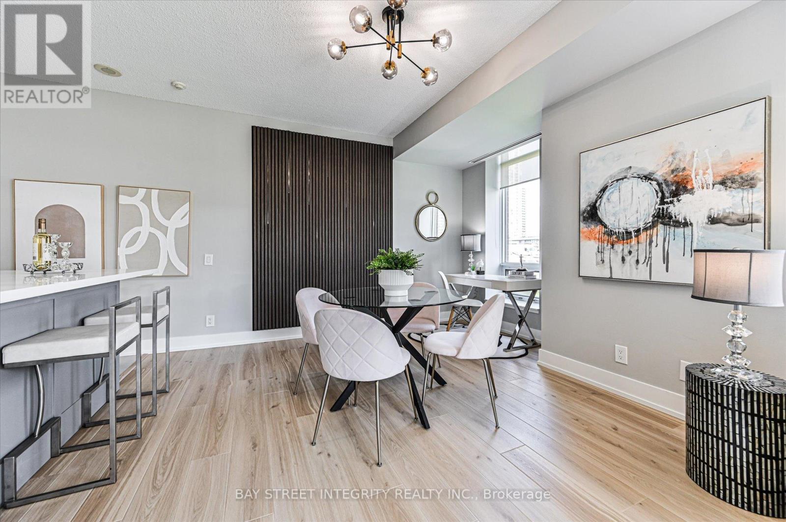#512W 500 QUEENS QUAY W - 7