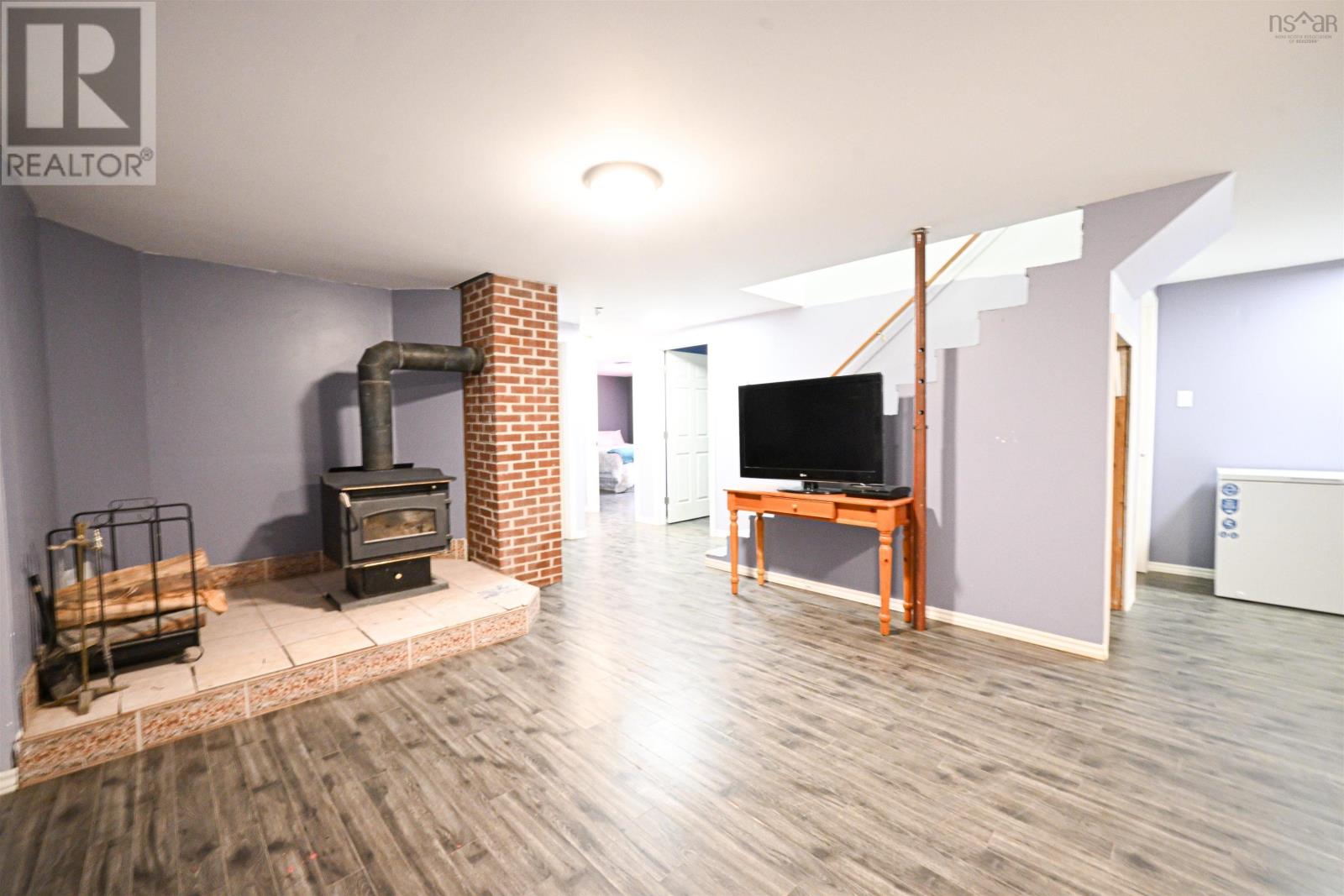 299 Armstrong Road - 21