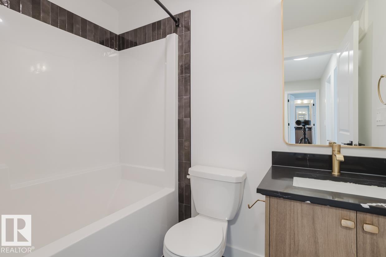 #11 16231 19 AV SW - 6
