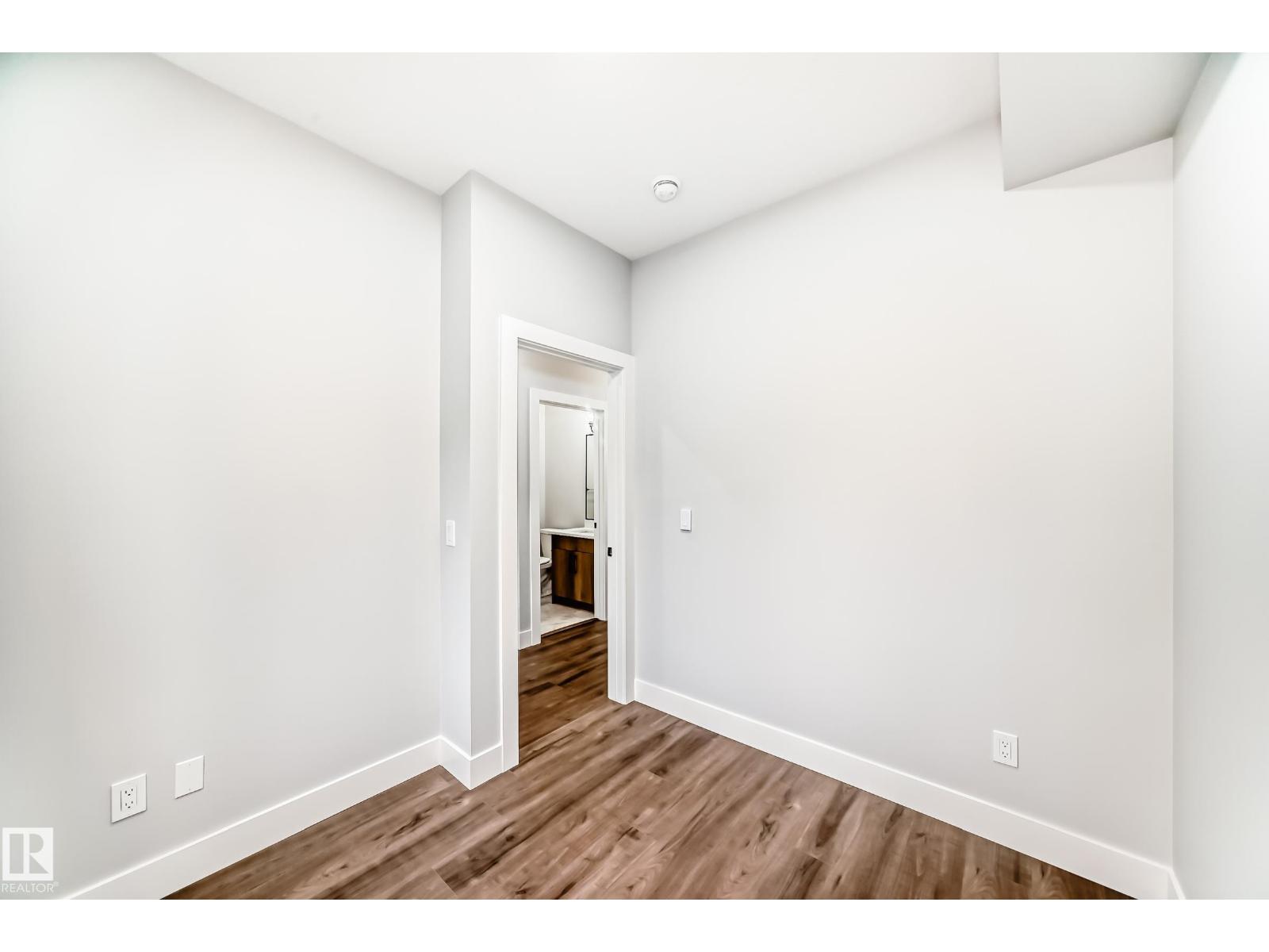 11170 73 AV NW NW - 14