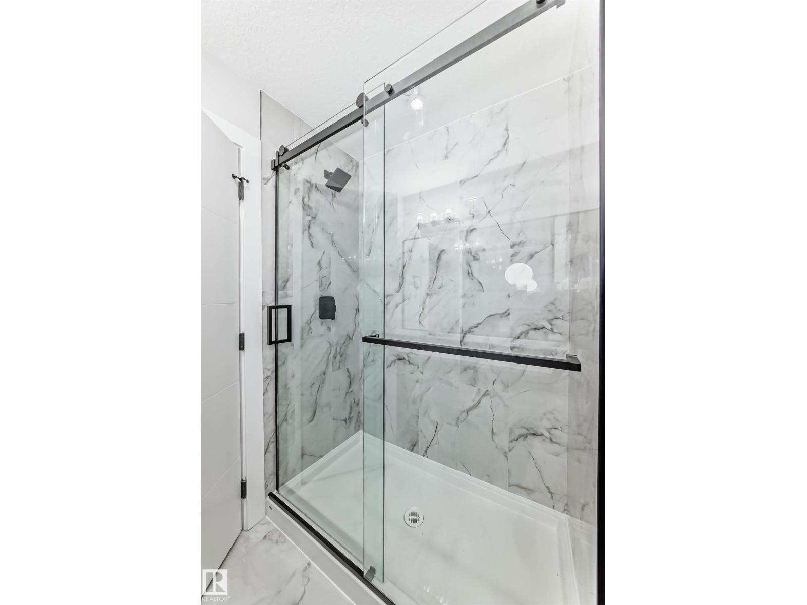 11170 73 AV NW NW - 27