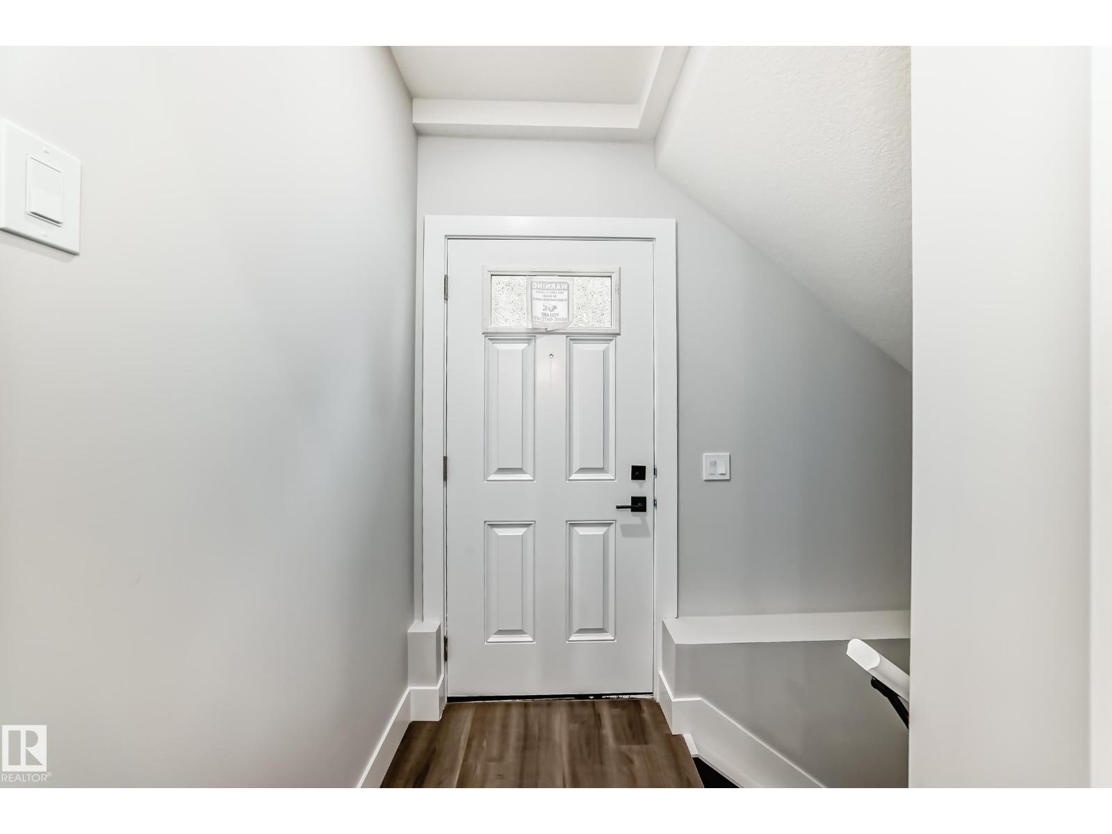 11170 73 AV NW NW - 37