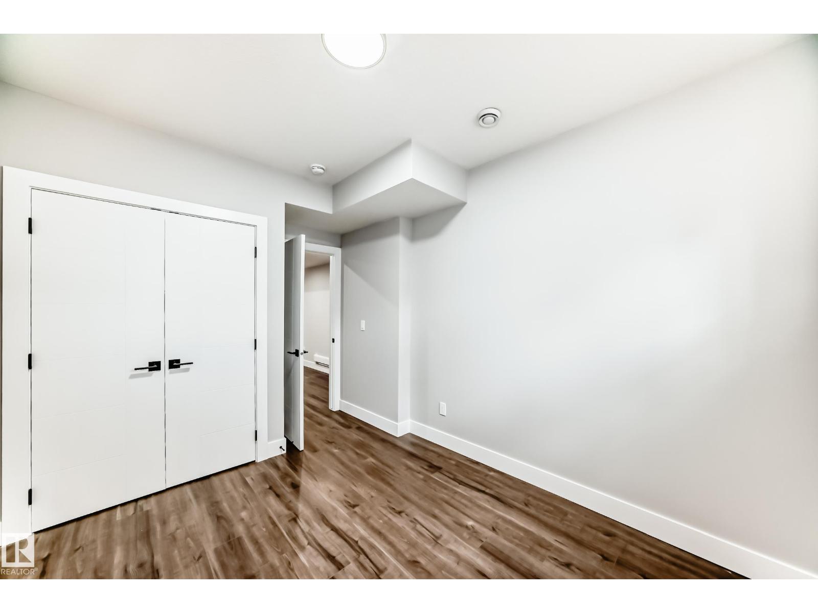 11170 73 AV NW NW - 49