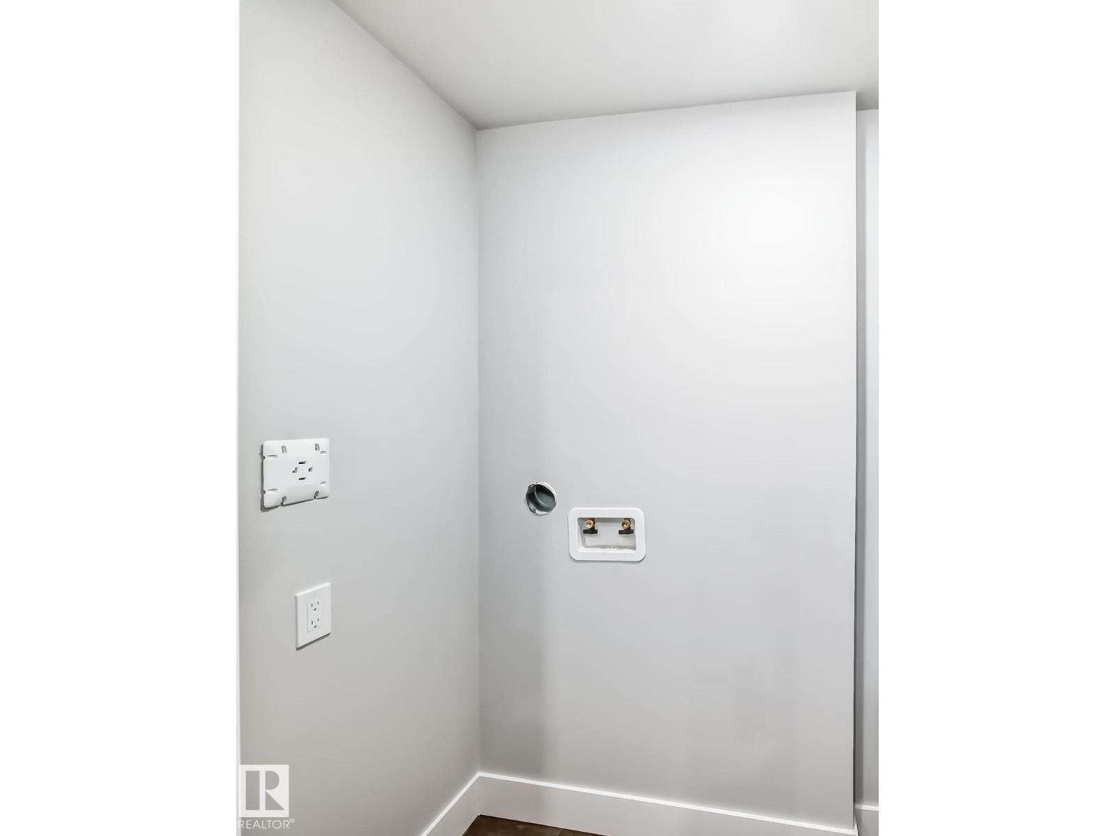 11170 73 AV NW NW - 52