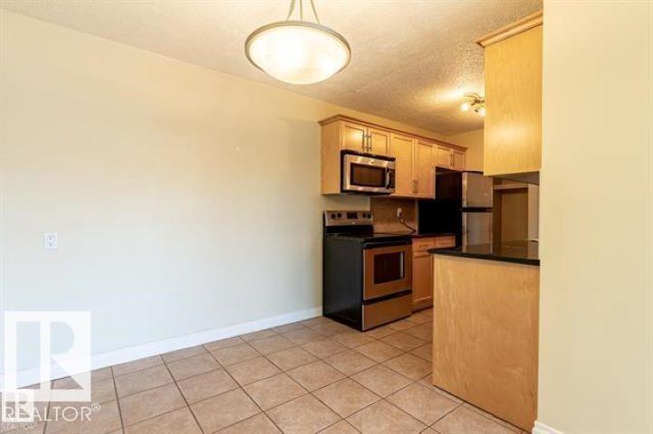 #307 8215 83 AV NW - 8