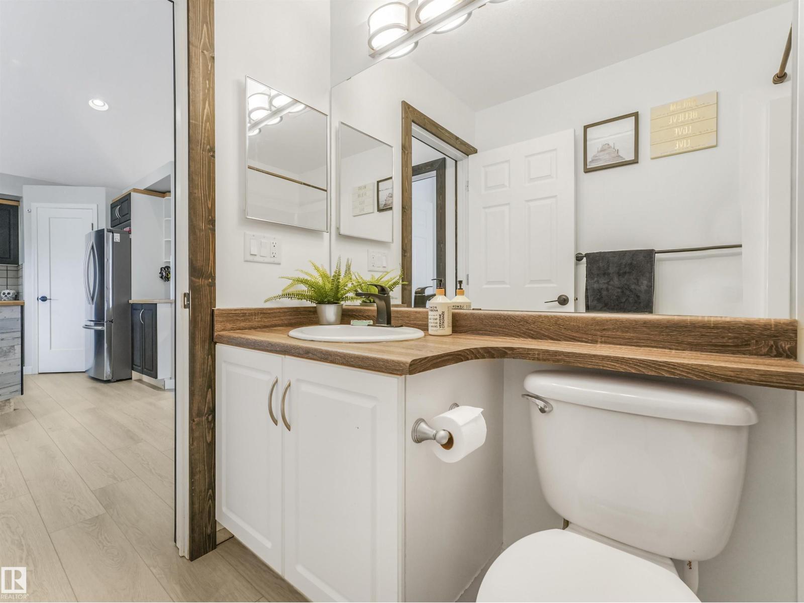 105 RUE MOREAU - 27