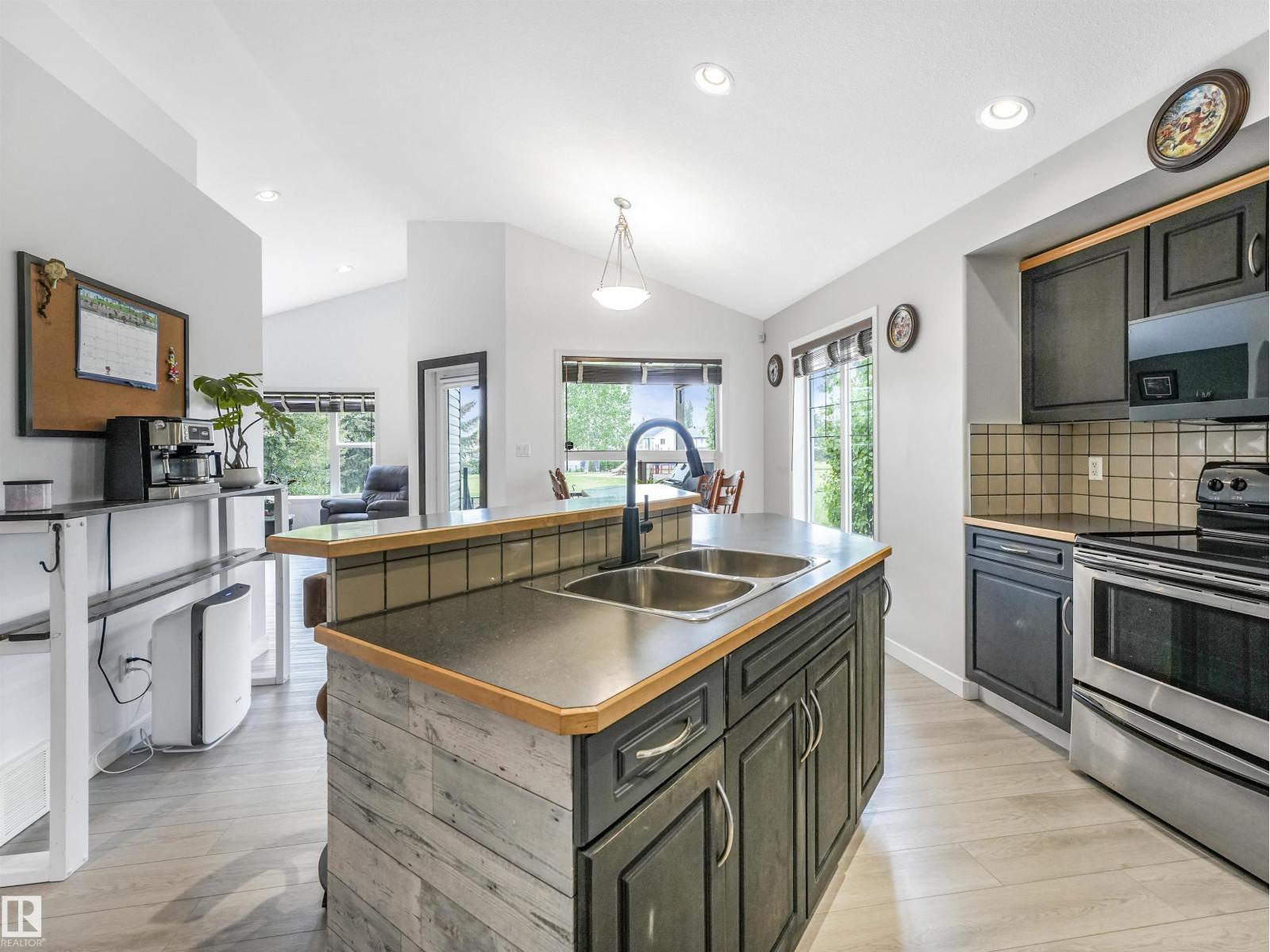 105 RUE MOREAU - 29