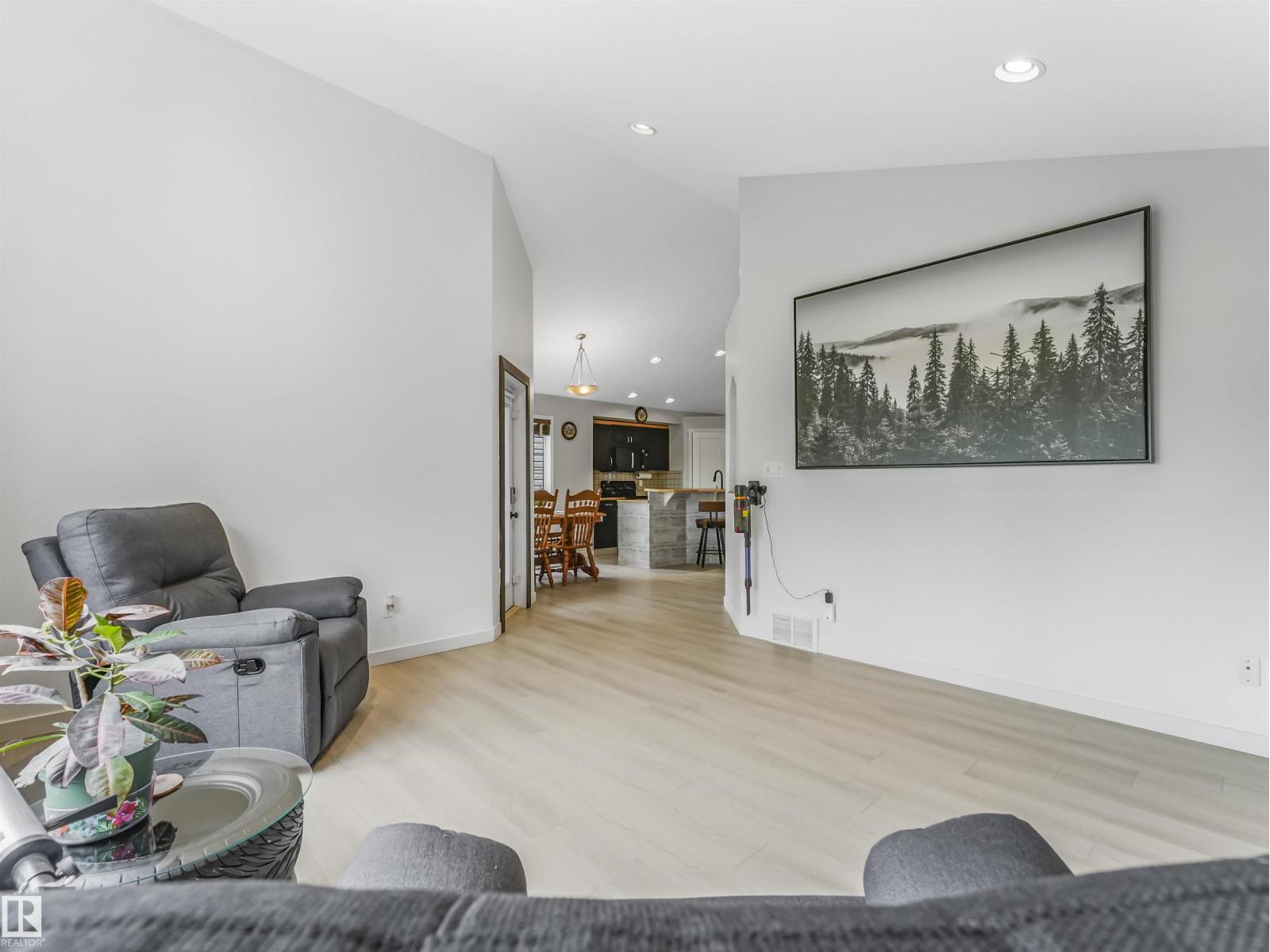 105 RUE MOREAU - 37