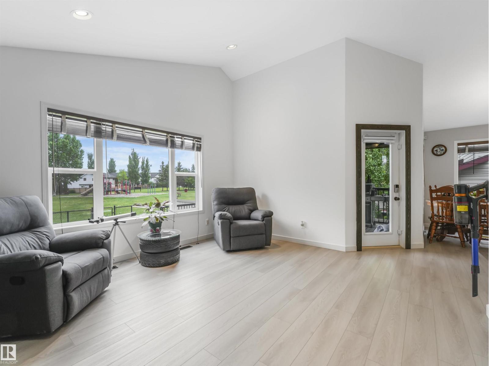 105 RUE MOREAU - 38