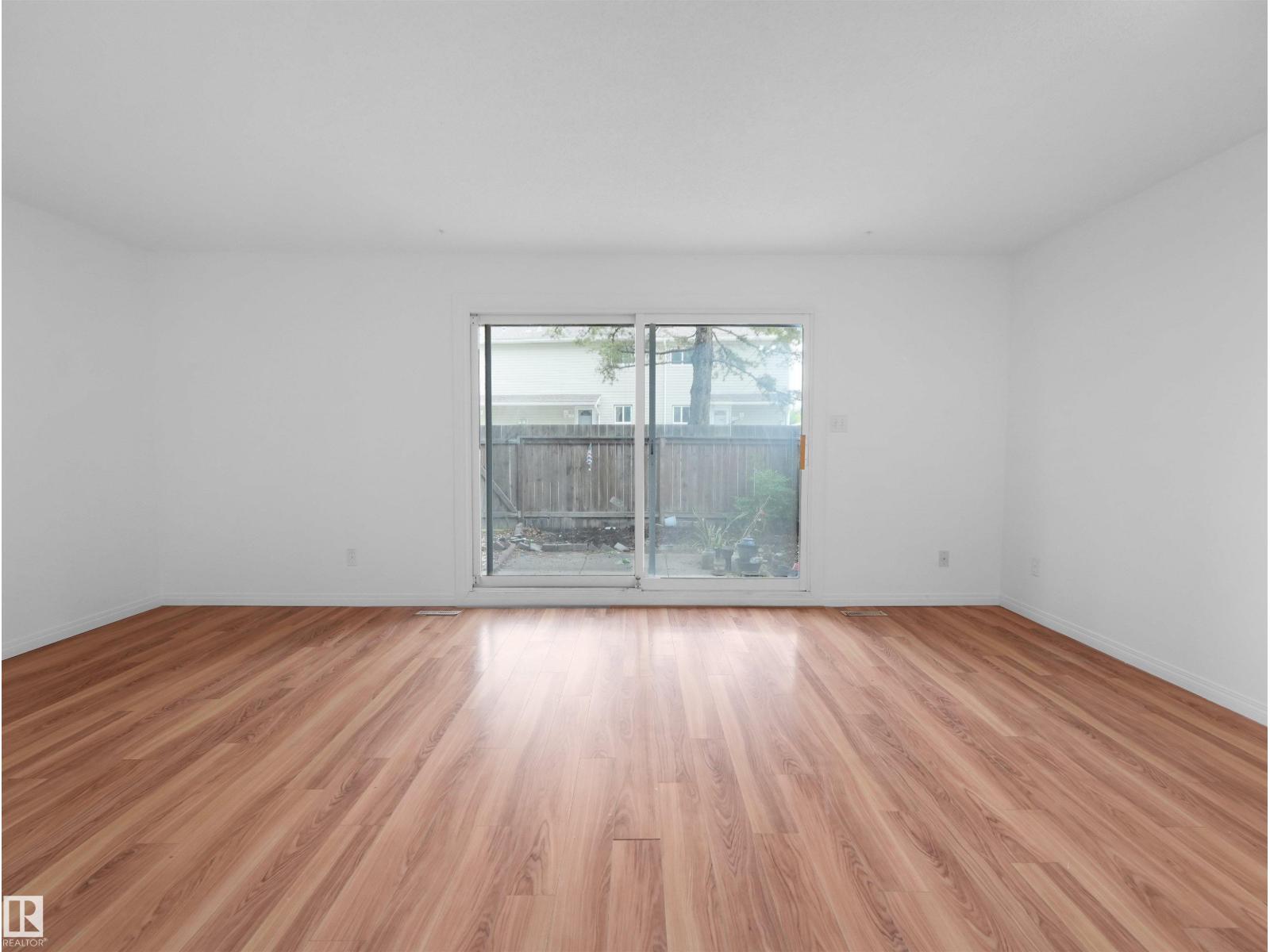 6346 180 ST NW - 10