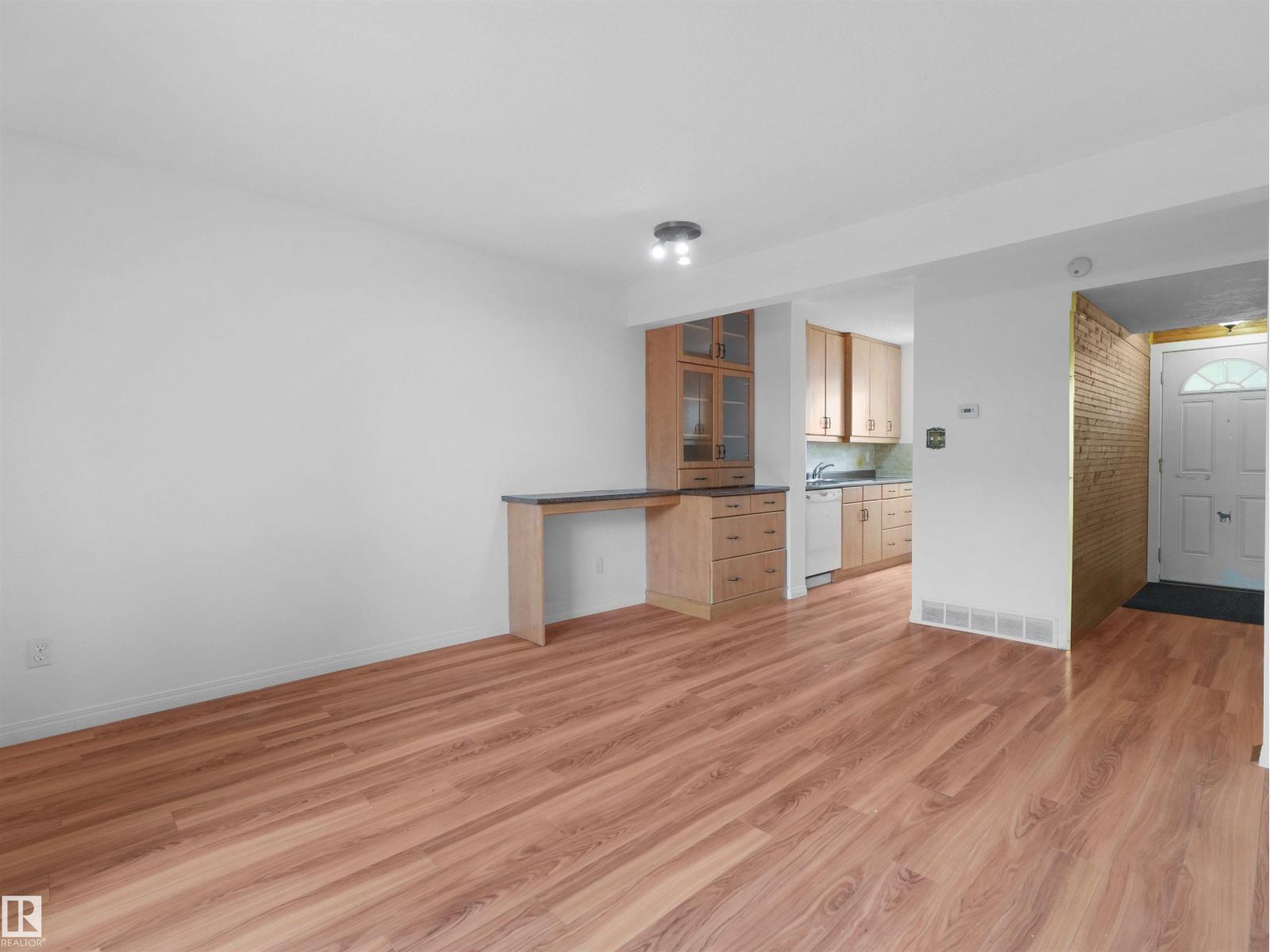 6346 180 ST NW - 12