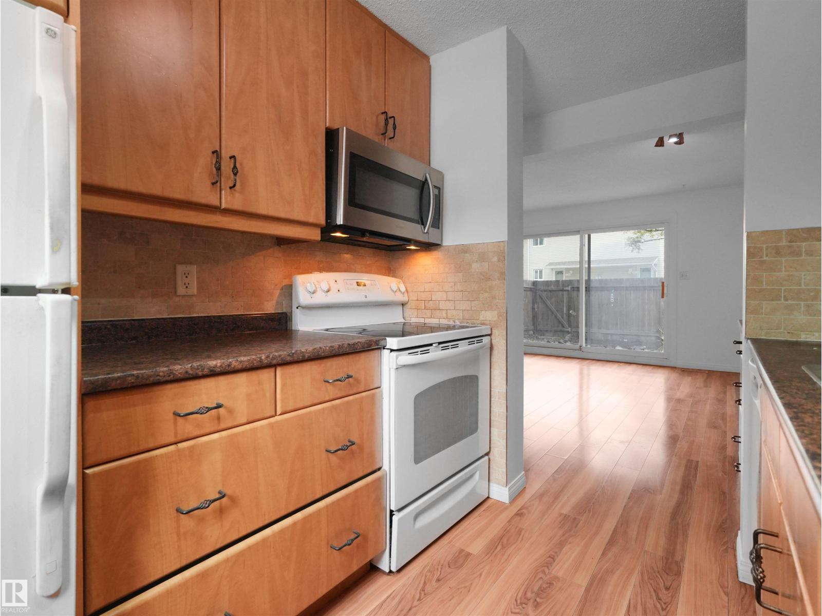 6346 180 ST NW - 17