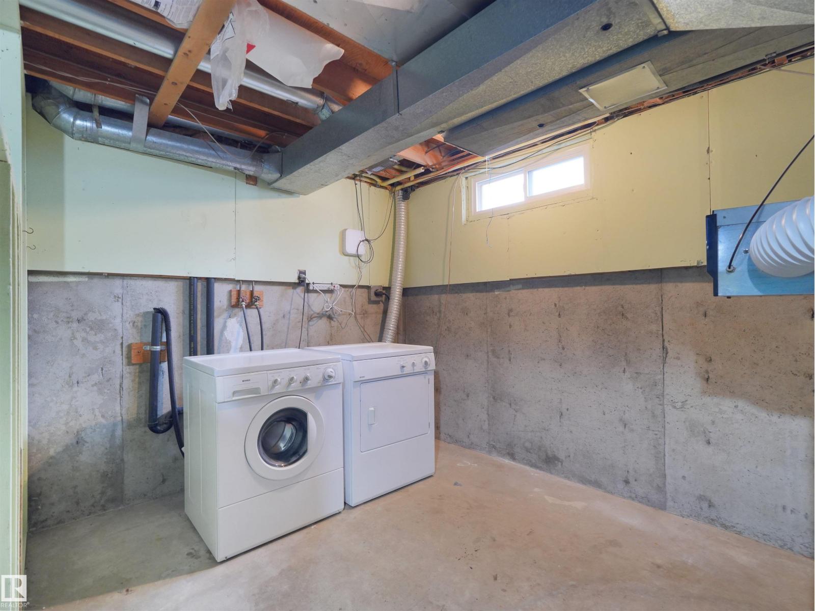 6346 180 ST NW - 39