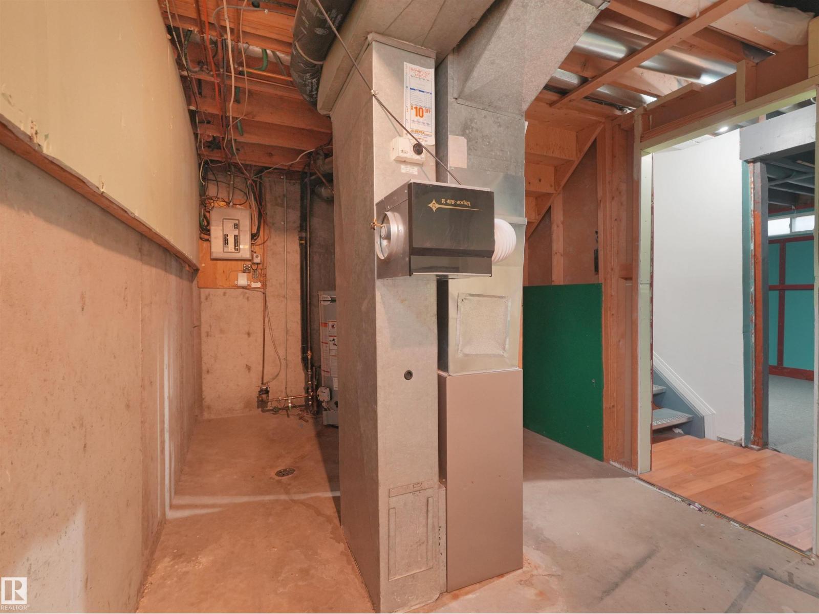 6346 180 ST NW - 40