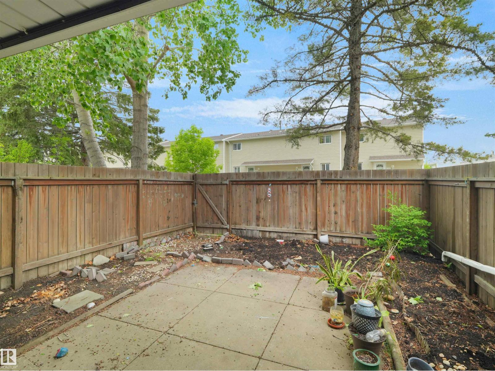 6346 180 ST NW - 45