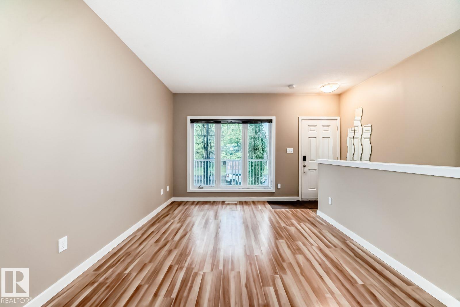 #4 11917 103 ST NW - 13