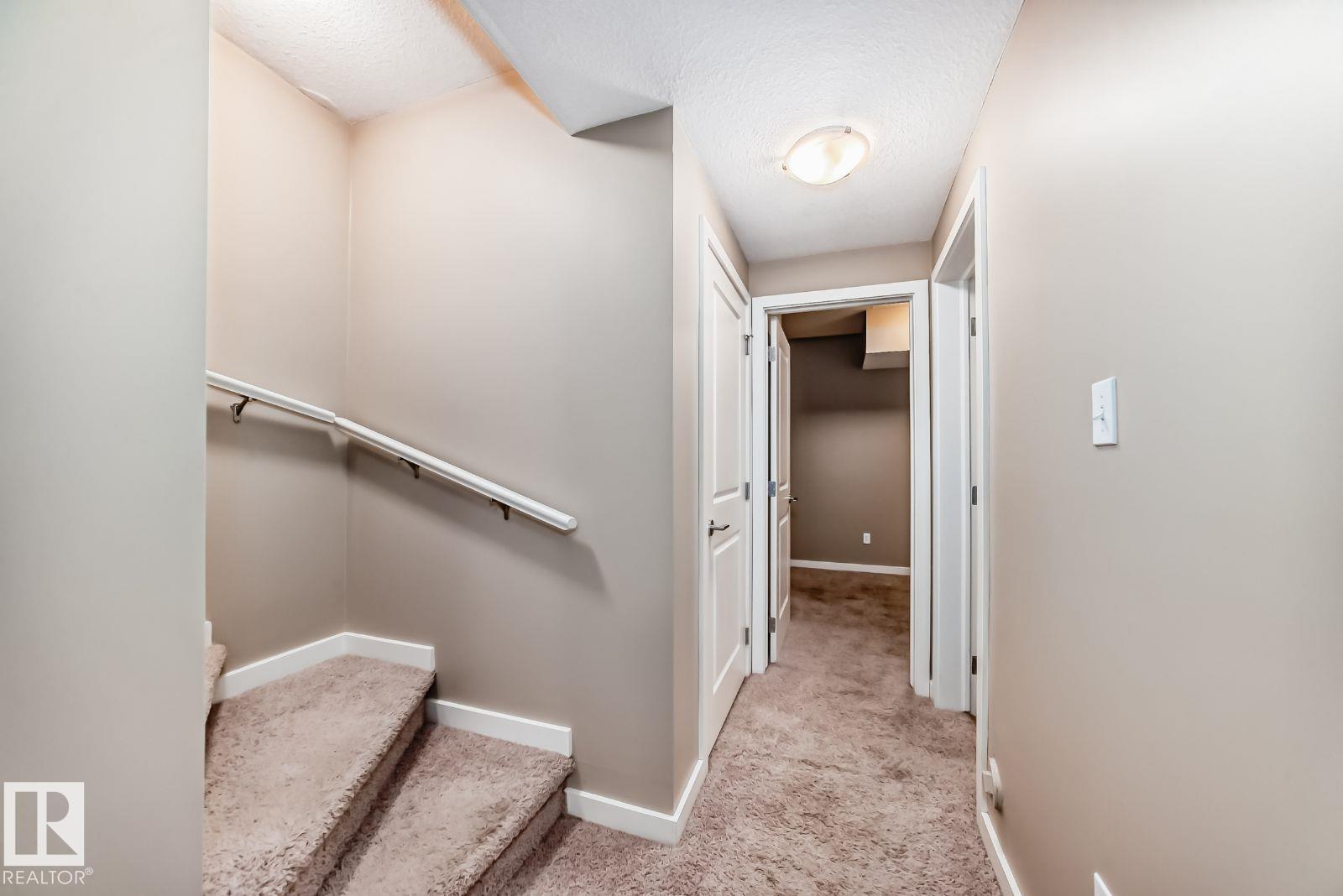 #4 11917 103 ST NW - 22