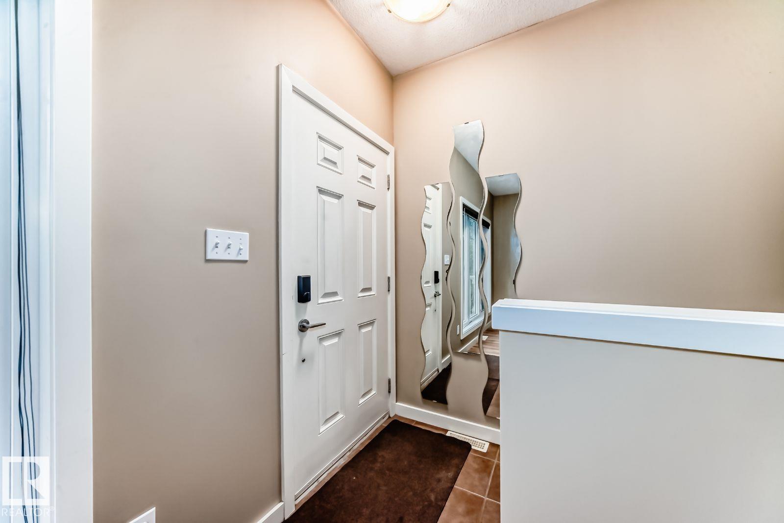 #4 11917 103 ST NW - 6