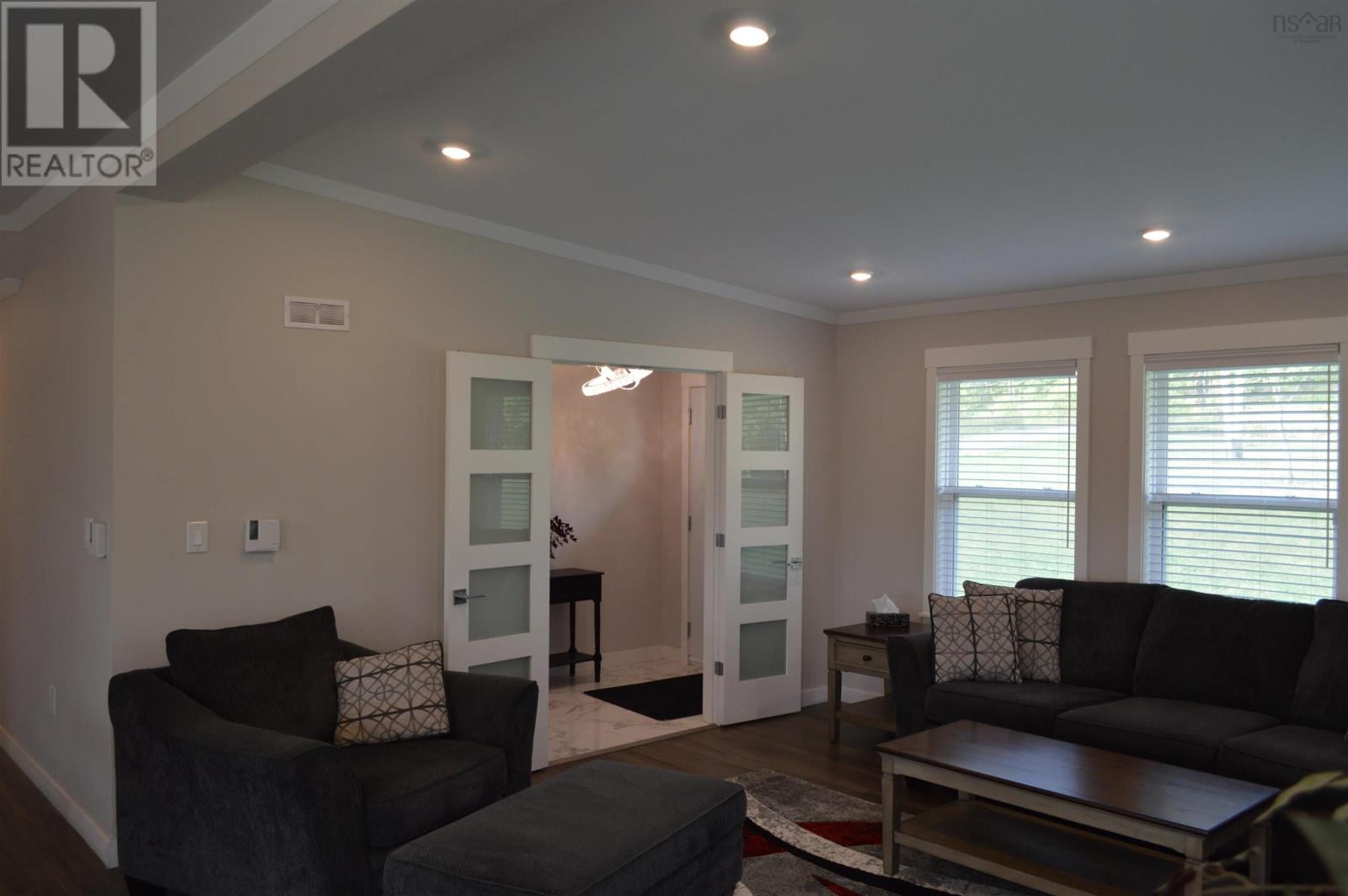 25 Lakewood Drive - 10