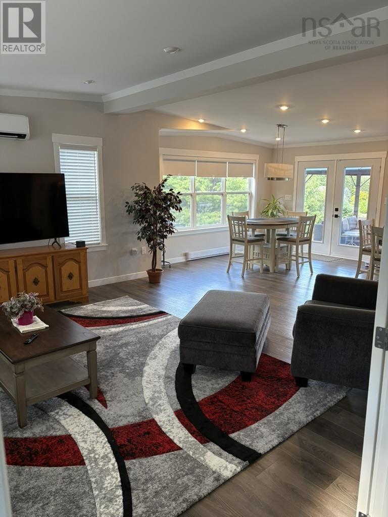 25 Lakewood Drive - 8