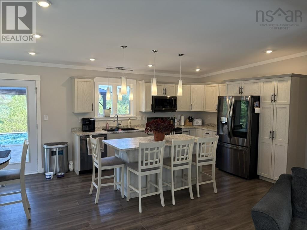 25 Lakewood Drive - 4