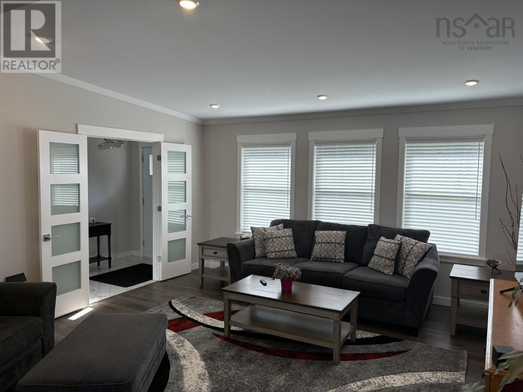 25 Lakewood Drive - 7