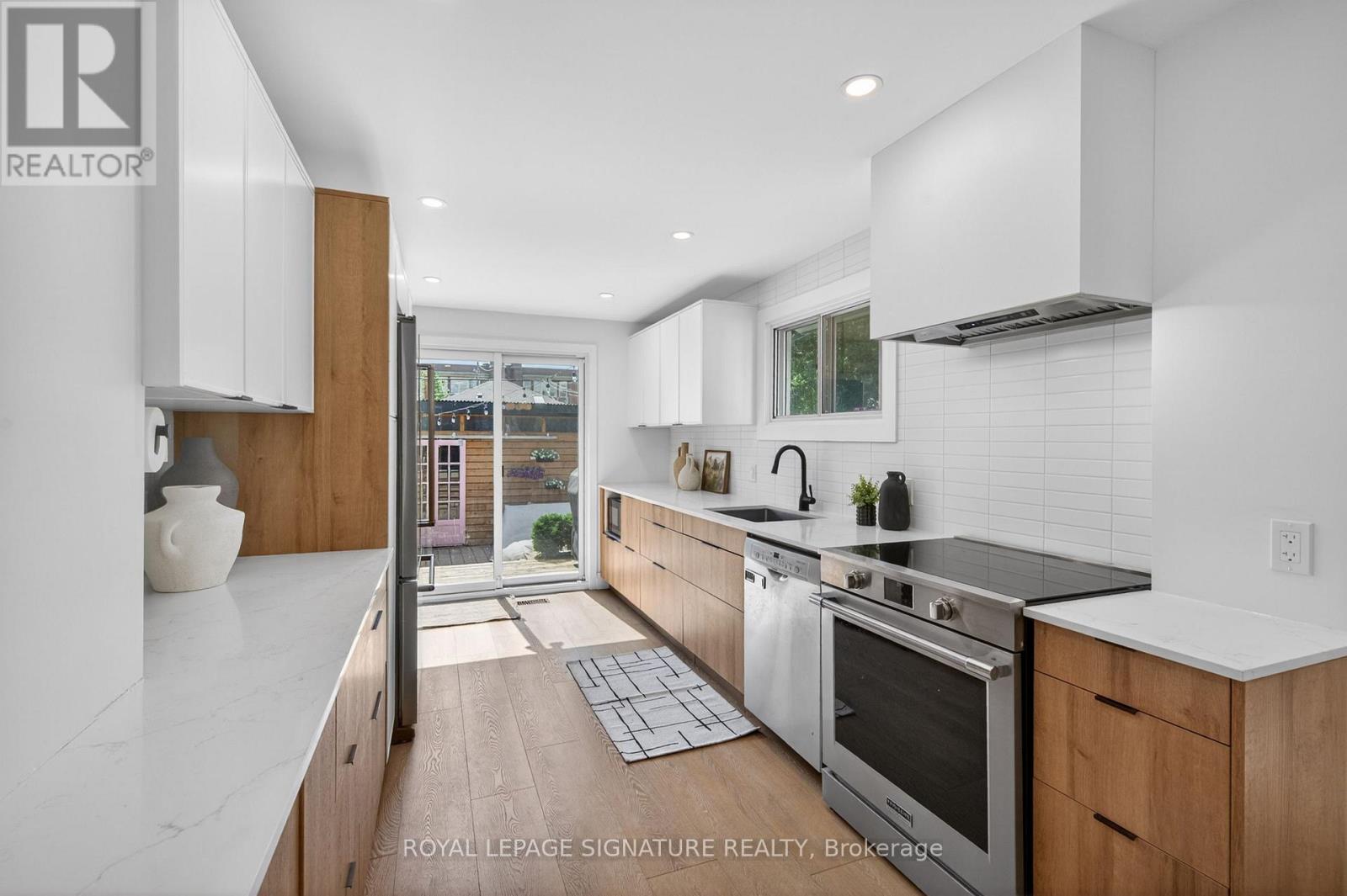48 RUSHBROOKE AVENUE - 8