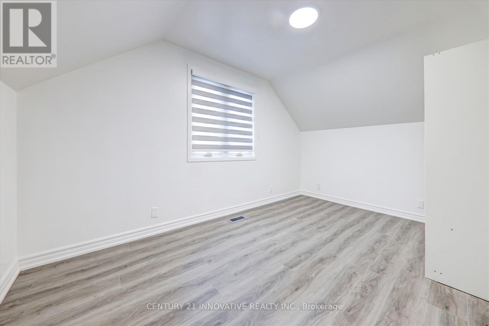 35 COTTON AVENUE - 21