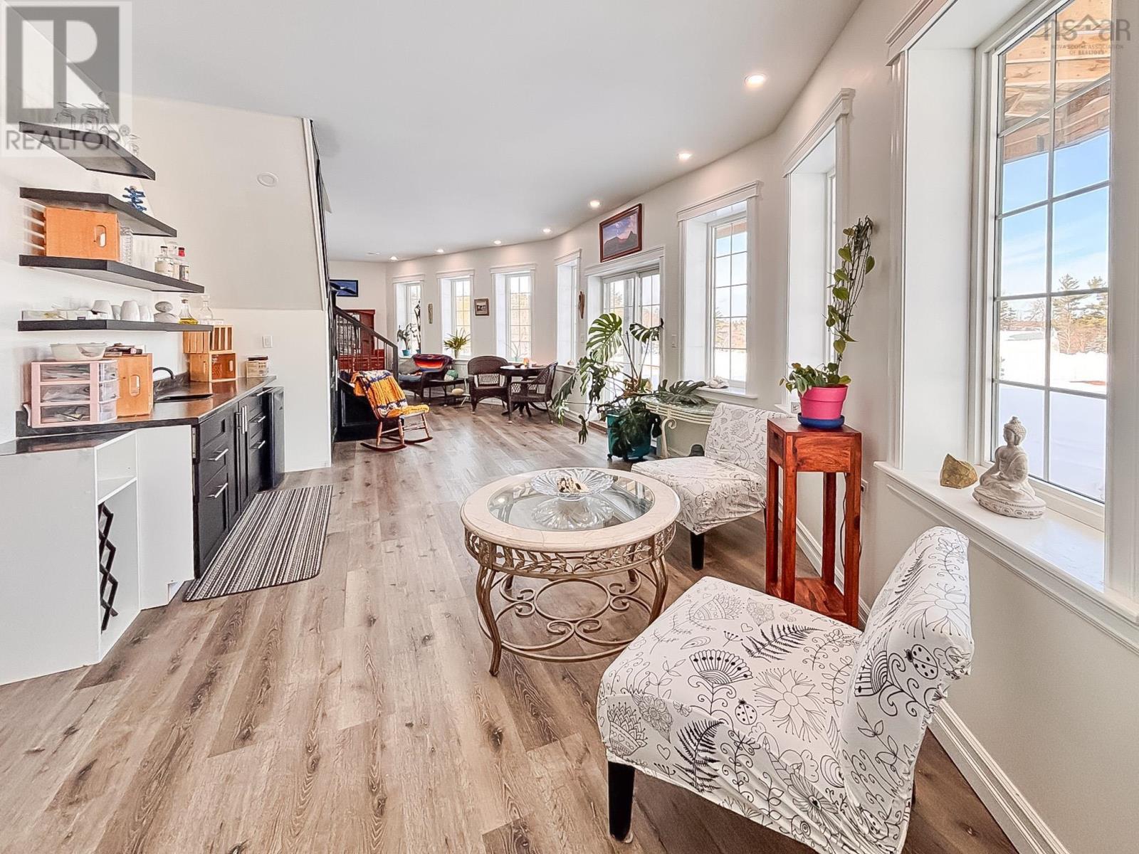 1718 Upper Branch Road - 21