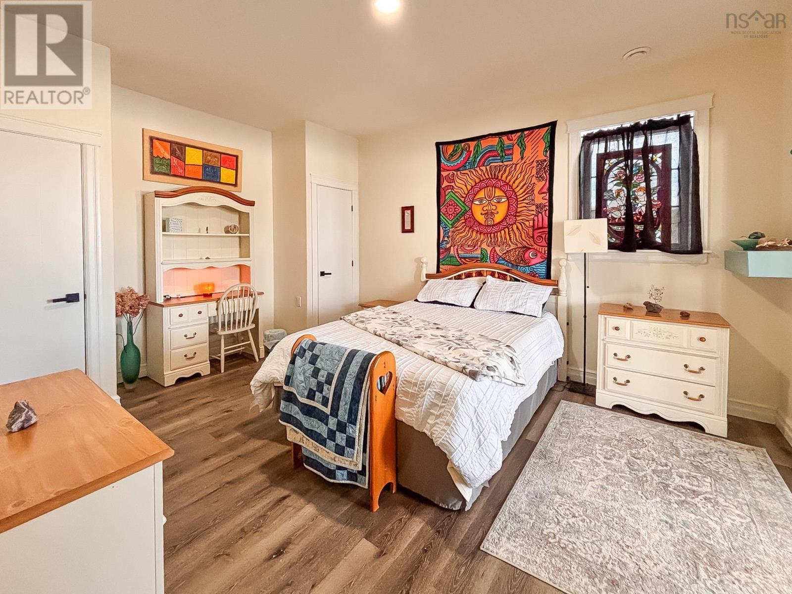 1718 Upper Branch Road - 24
