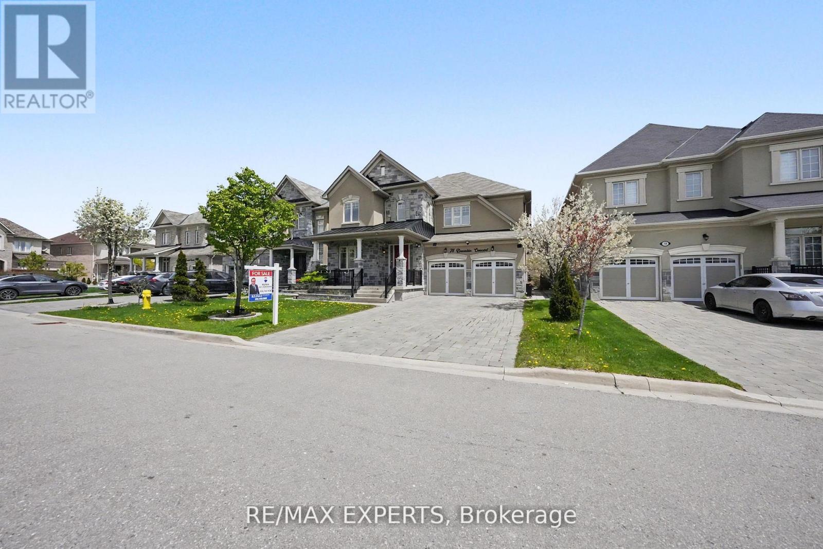 74 DUNROBIN CRESCENT - 5