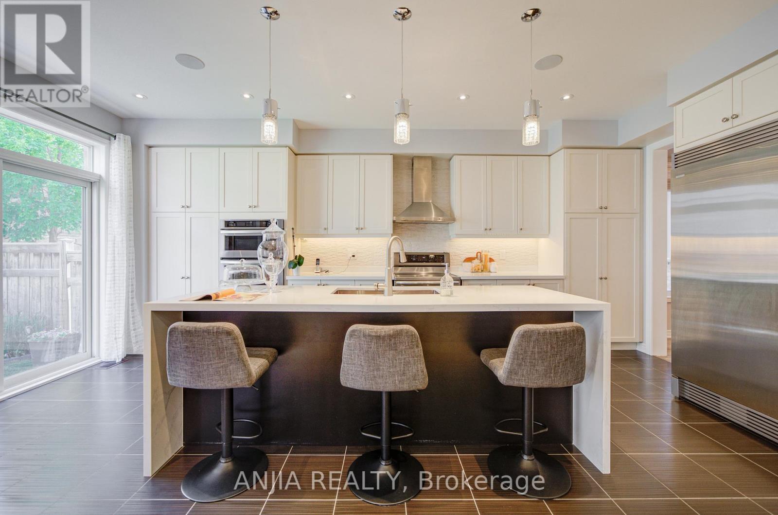 8 BECKETT AVENUE - 12