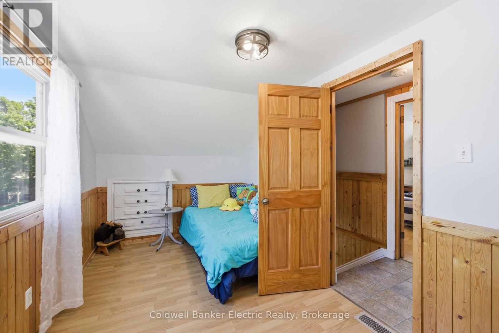 780 BROWN STREET - 24