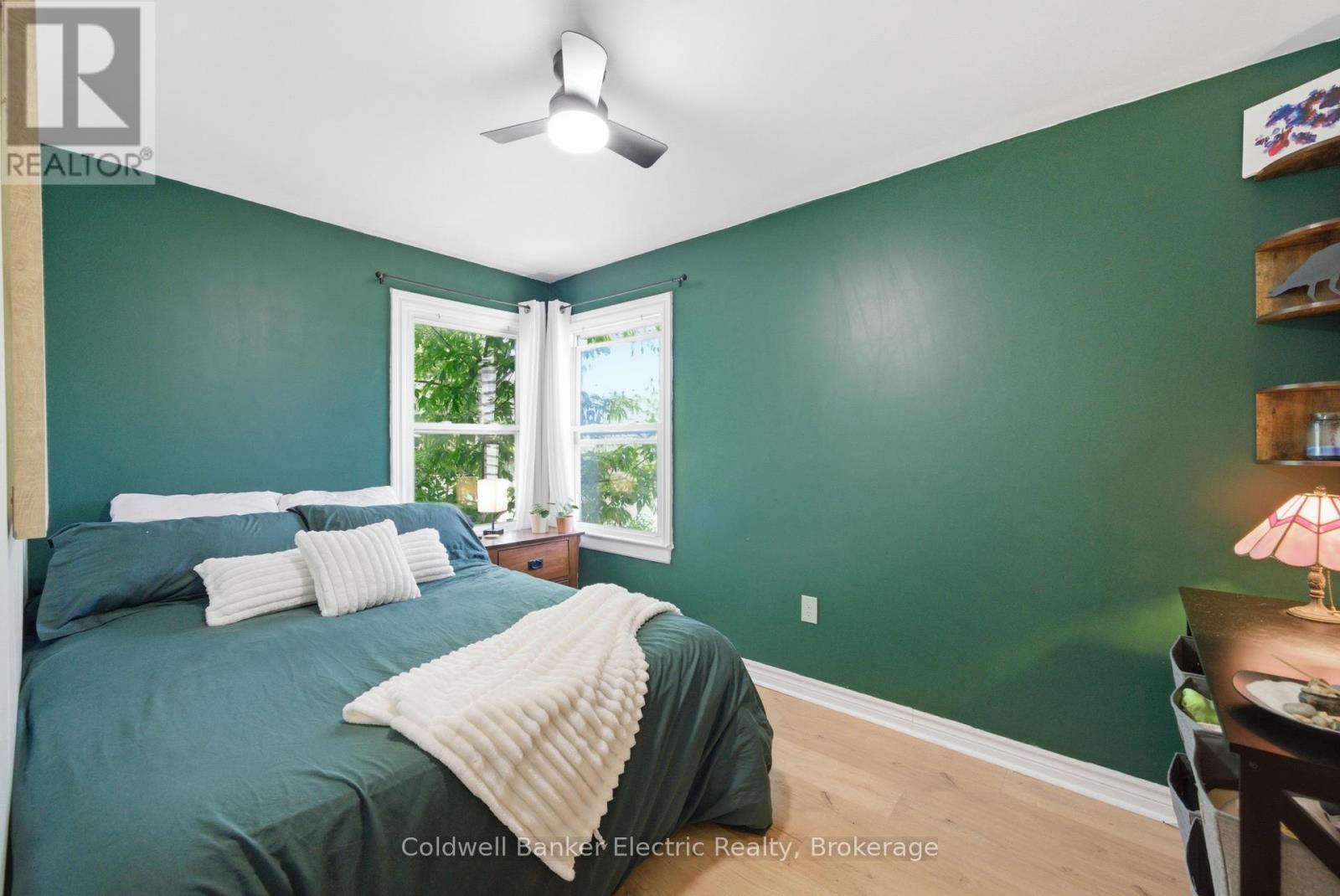 780 BROWN STREET - 13