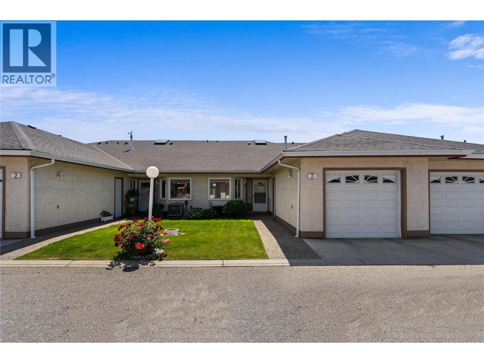 #3 1874 Parkview Crescent - 54