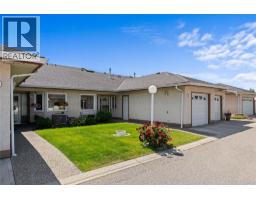 3 1874 Parkview Crescent, Kelowna