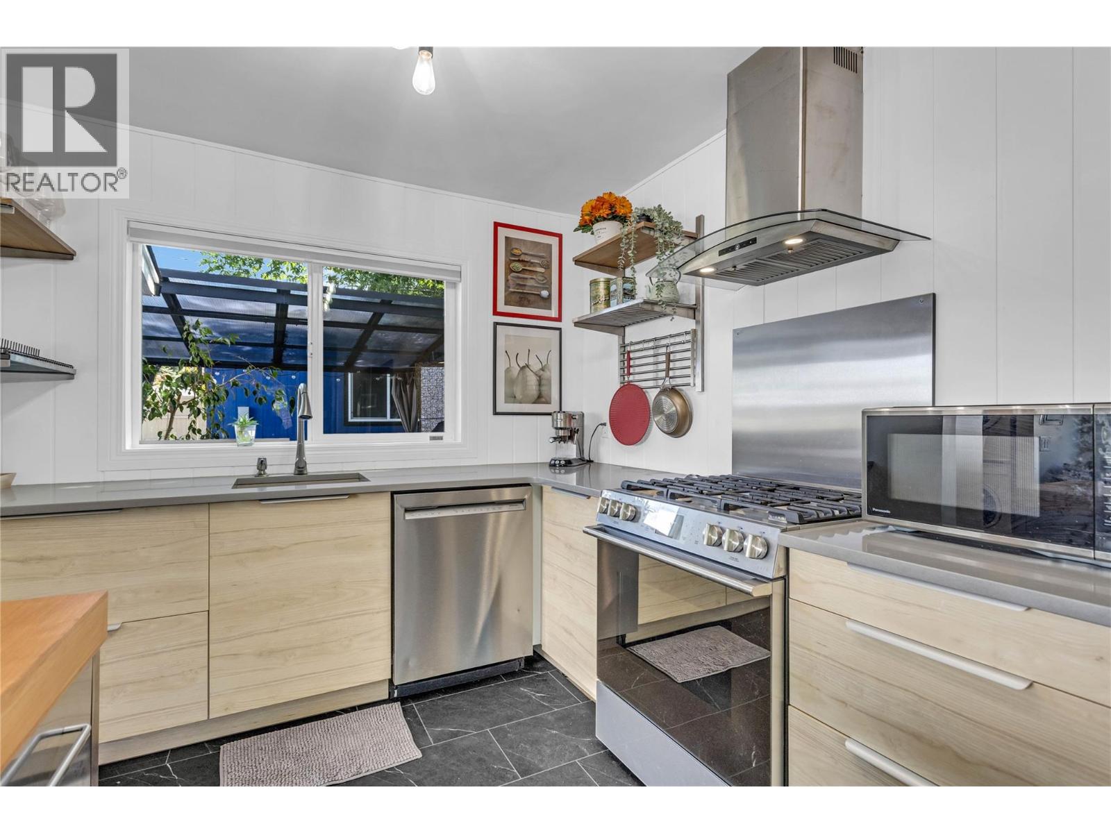 1298 KILWINNING Street, Penticton