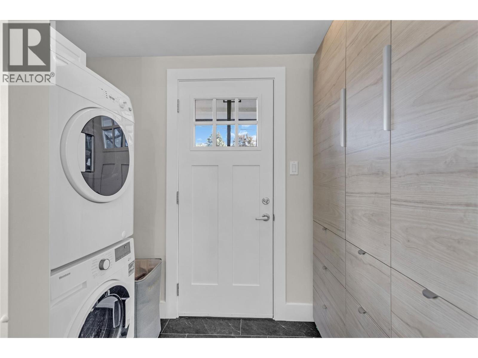 1298 KILWINNING Street, Penticton