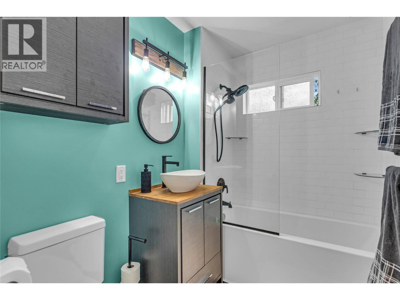 1298 KILWINNING Street, Penticton