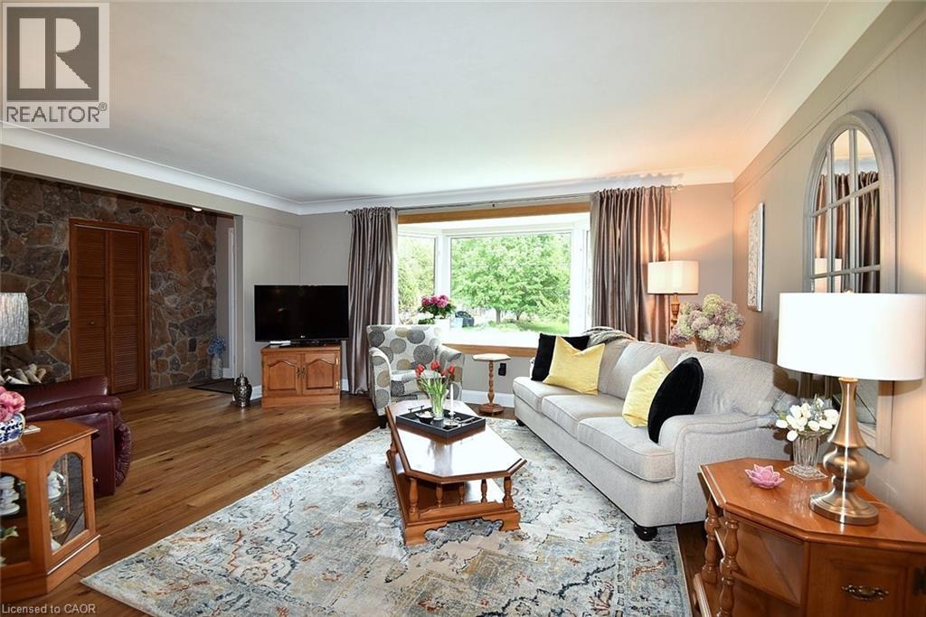 9 WESITE Avenue - 12