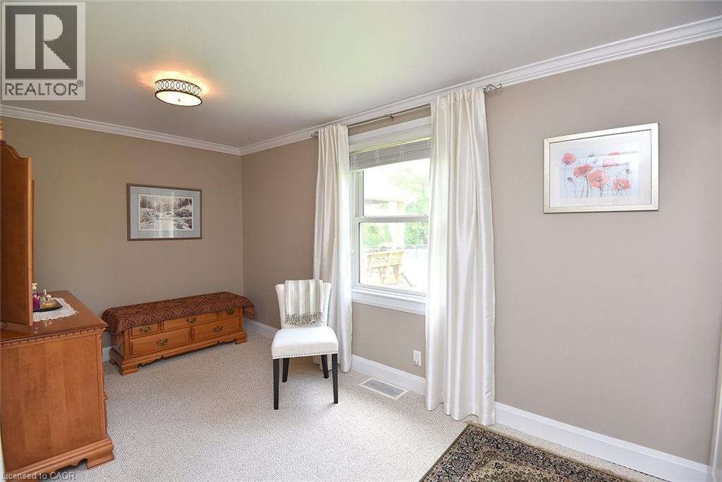 9 WESITE Avenue - 25