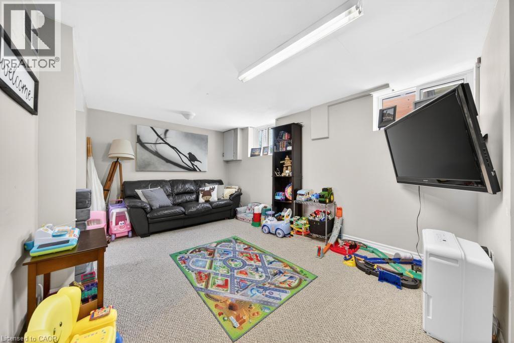 420 UPPER GAGE Avenue - 19
