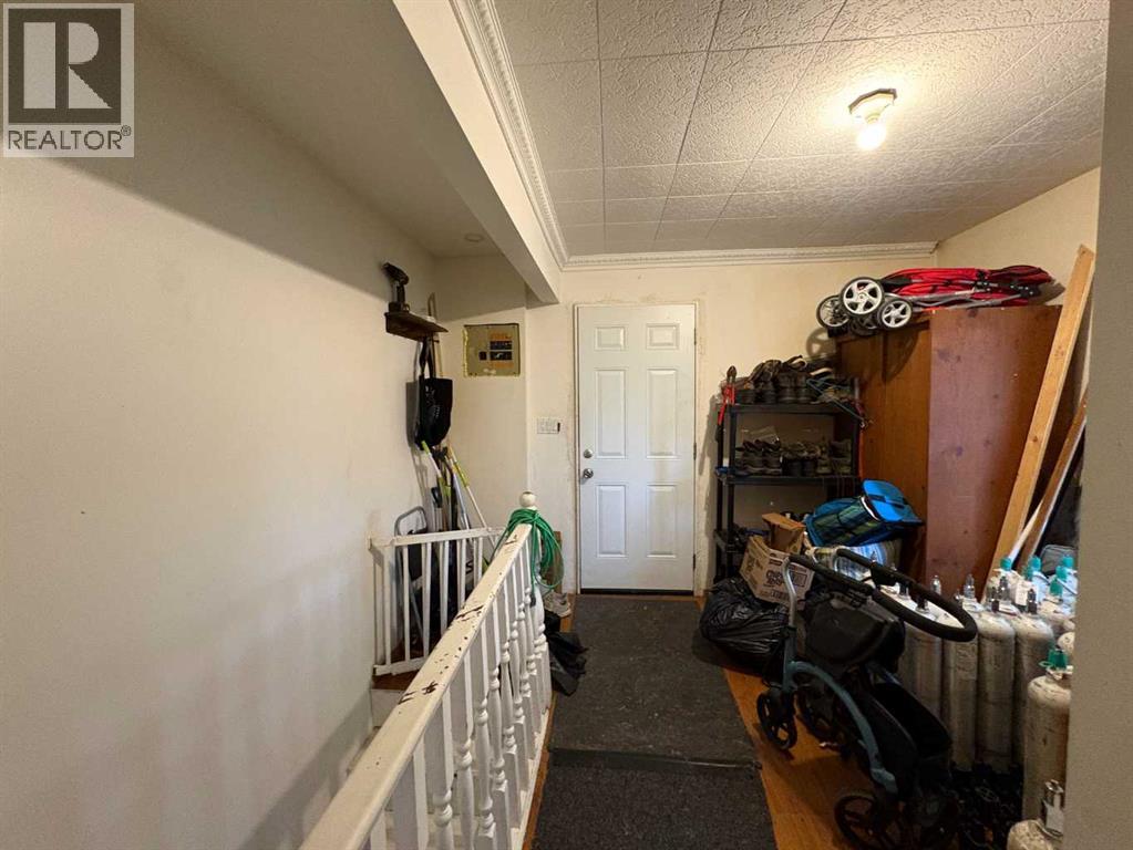 4716 48 Avenue - 6
