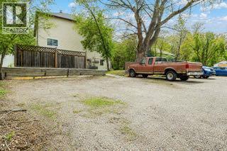 230 3 Street SE - 12