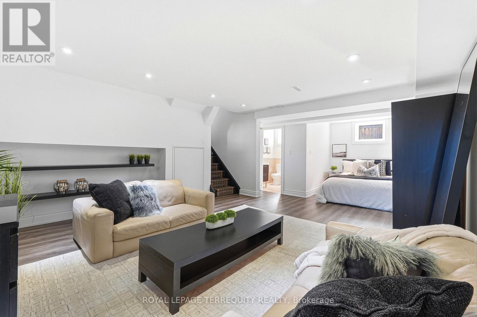 2609 OAK ROW CRESCENT - 38
