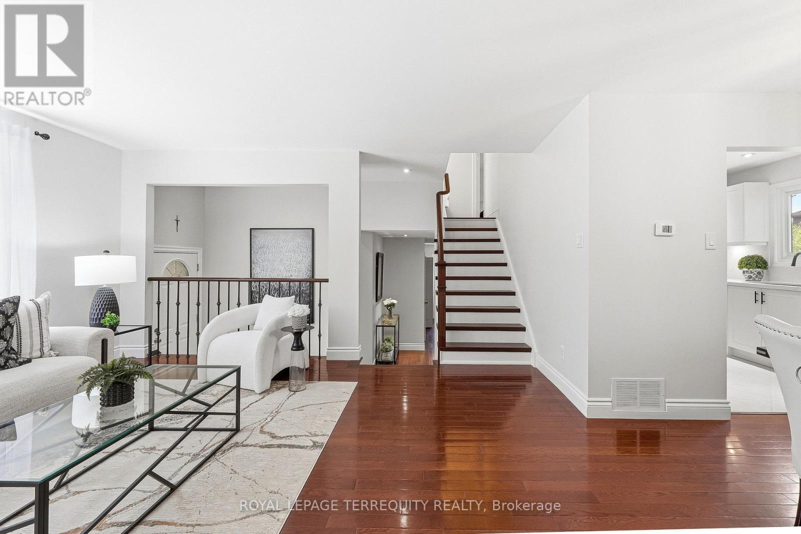 2609 OAK ROW CRESCENT - 6