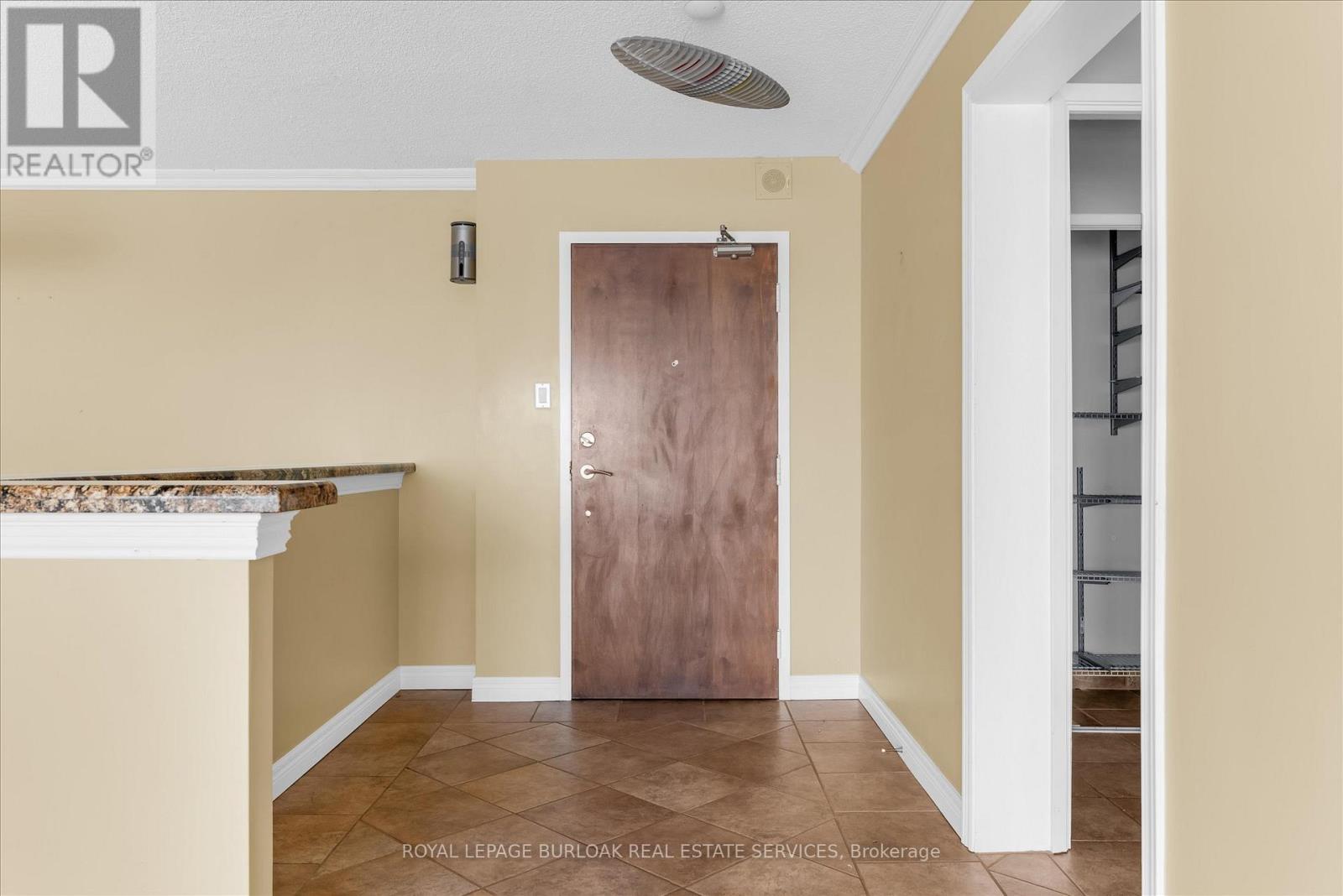 #510 5280 LAKESHORE ROAD - 2