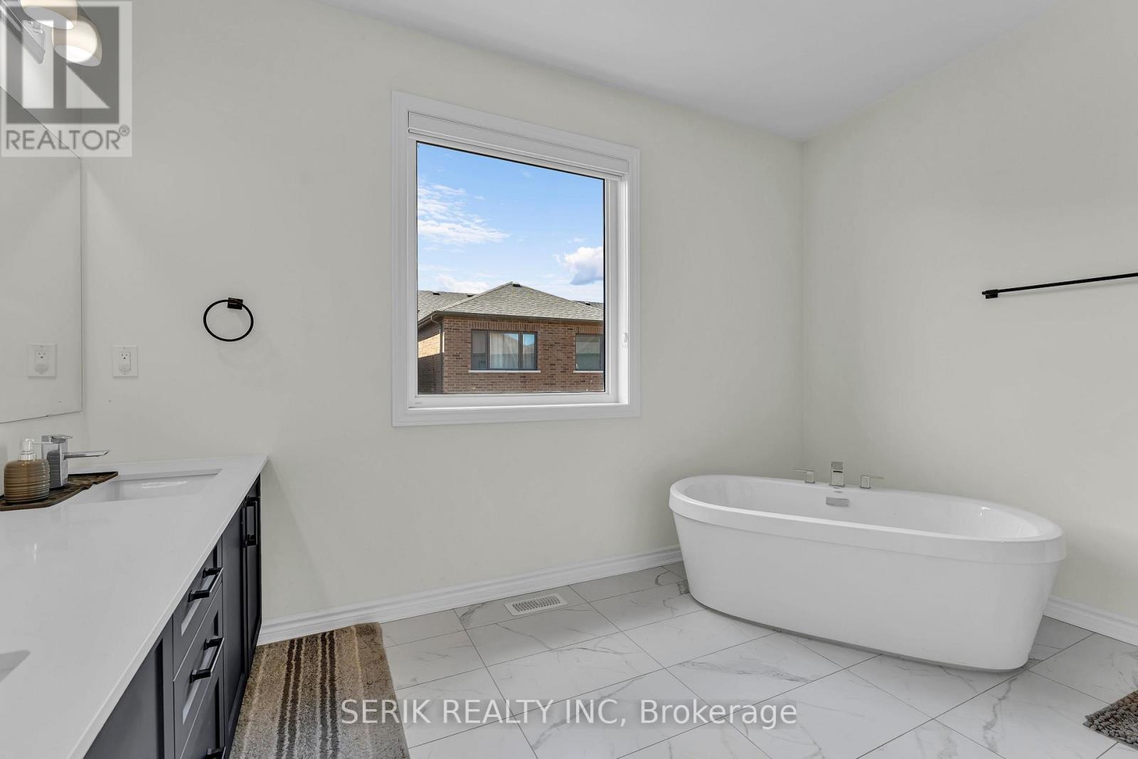 30 MADAWASKA ROAD - 29